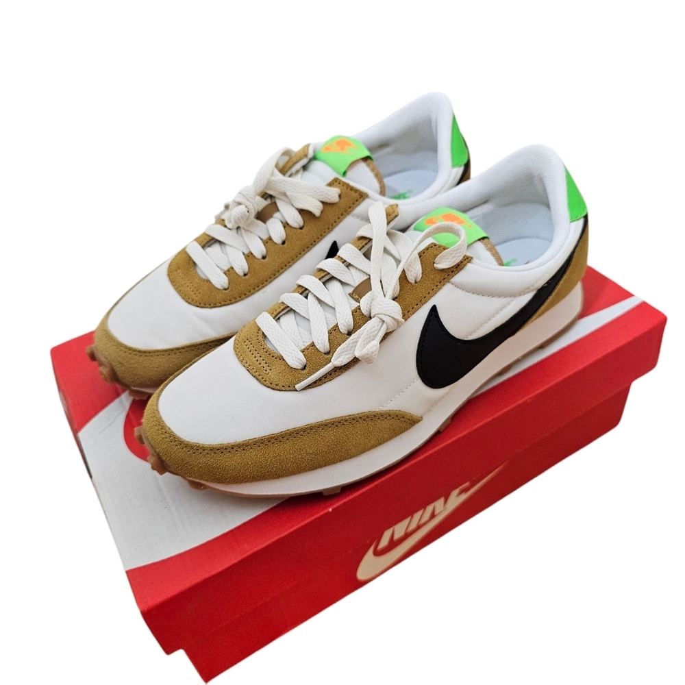 Nike Women's Daybreak Wheat/Black-Phantom Sneakers Size 9 New With Box